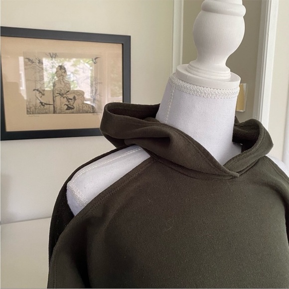 Forever 21 Open Shoulder Hoodie - Picture 9 of 15